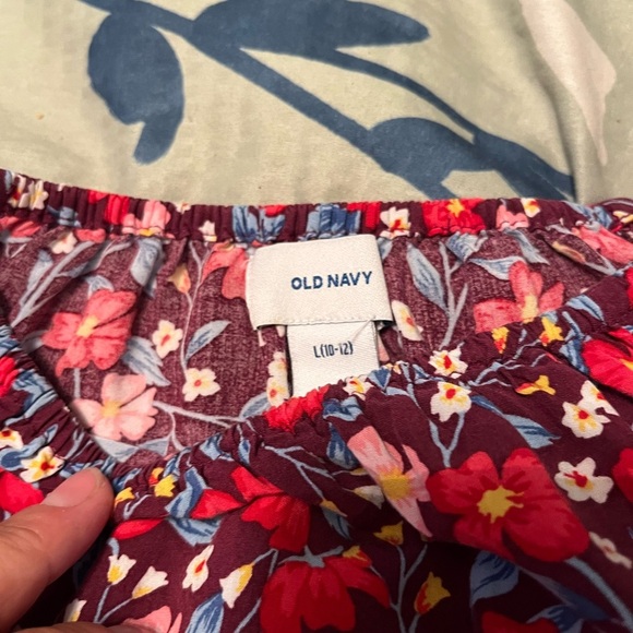 Old Navy 3/4 sleeve elastic scoop neck floral blouse - Picture 2 of 4